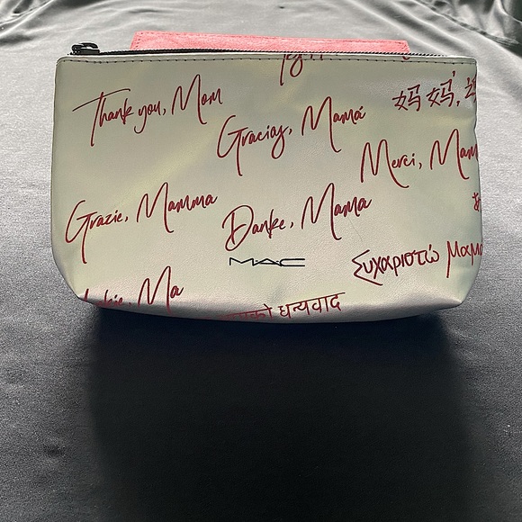 🌟5/$25 | MAC Cosmetics | Makeup Bag | Limited Edition - Picture 1 of 2